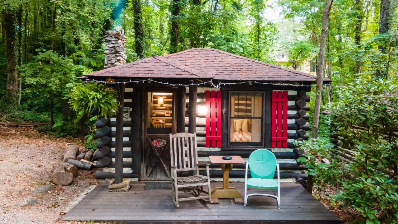 Log Cabin Motor Court Asheville Exteriör bild