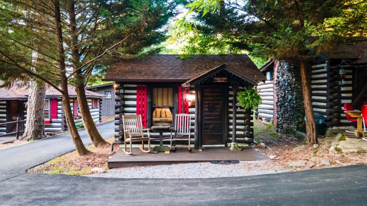 Log Cabin Motor Court Asheville Exteriör bild
