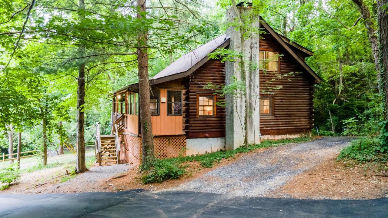 Log Cabin Motor Court Asheville Exteriör bild